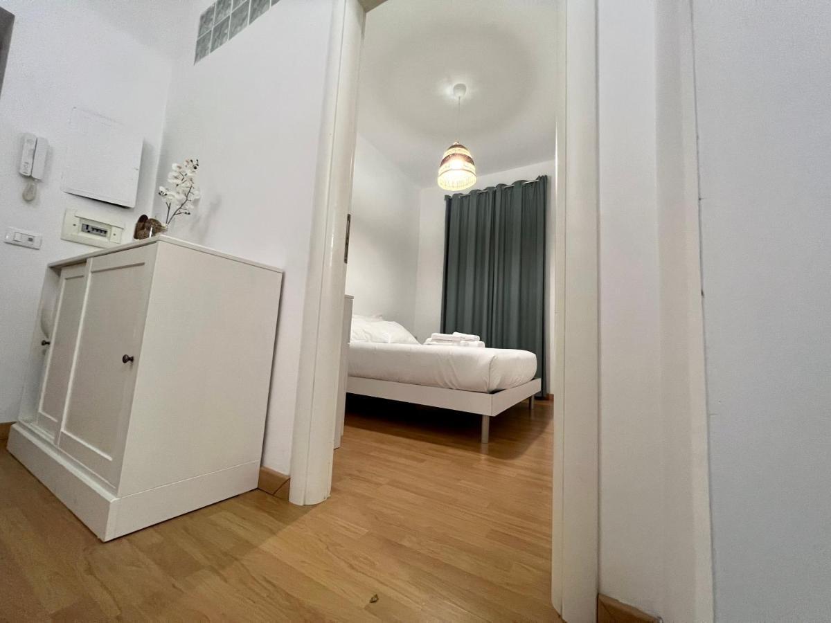 Conte Rosso Apartment Roma Eksteriør bilde